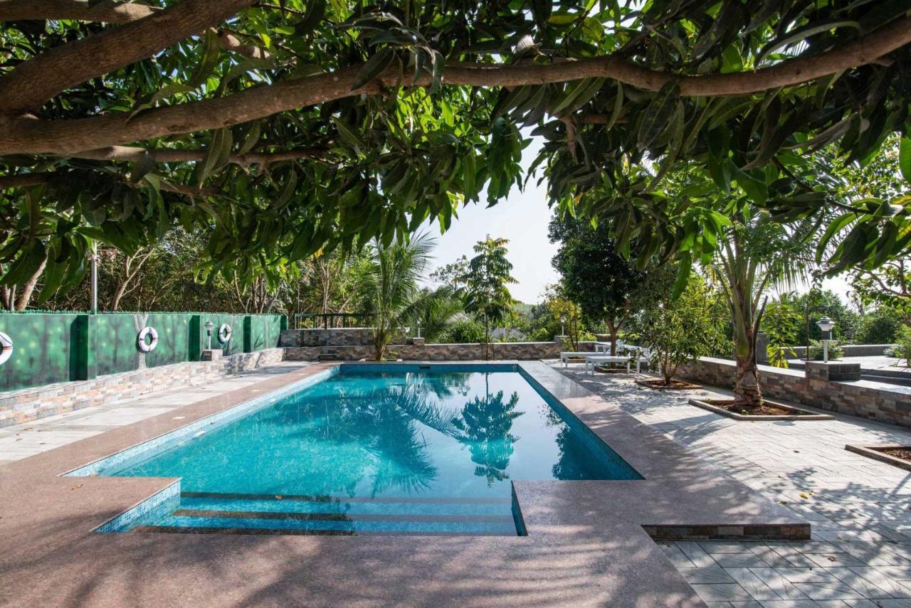 Stayvista At Springhills Villa & Ayurvedic Spa Kochi Exterior photo